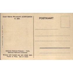 Eesti rahvariided, Püha naine sariliku ülliga peas ja plisseeritud seelikuga, ERM nr. 284, enne 1940